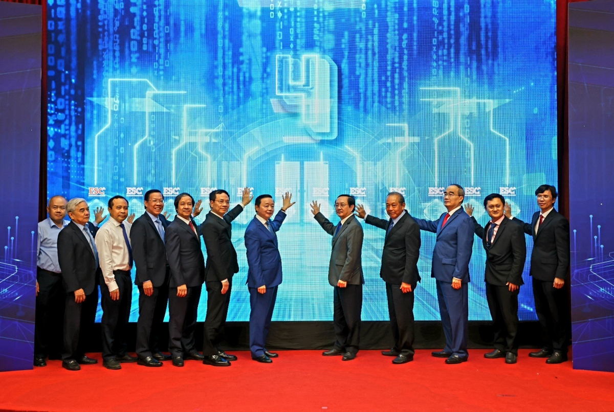 Electronics and semiconductor centre launched in HCM City